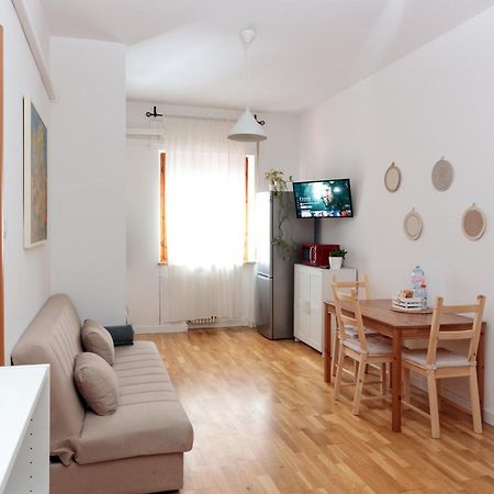 Welcome To • Lotus Home • เวโรนา ภายนอก รูปภาพ